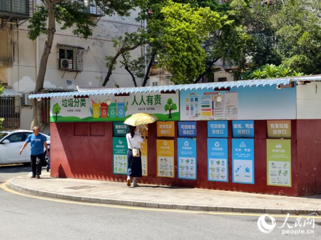 垃圾分类，已经成为厦门市民日常生活习惯。人民网记者 陈博摄